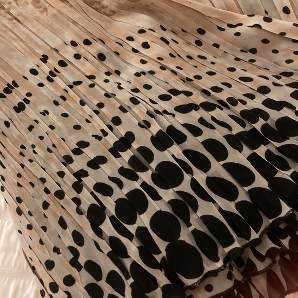 Alison Sheri Skirt - Picture 2 of 5